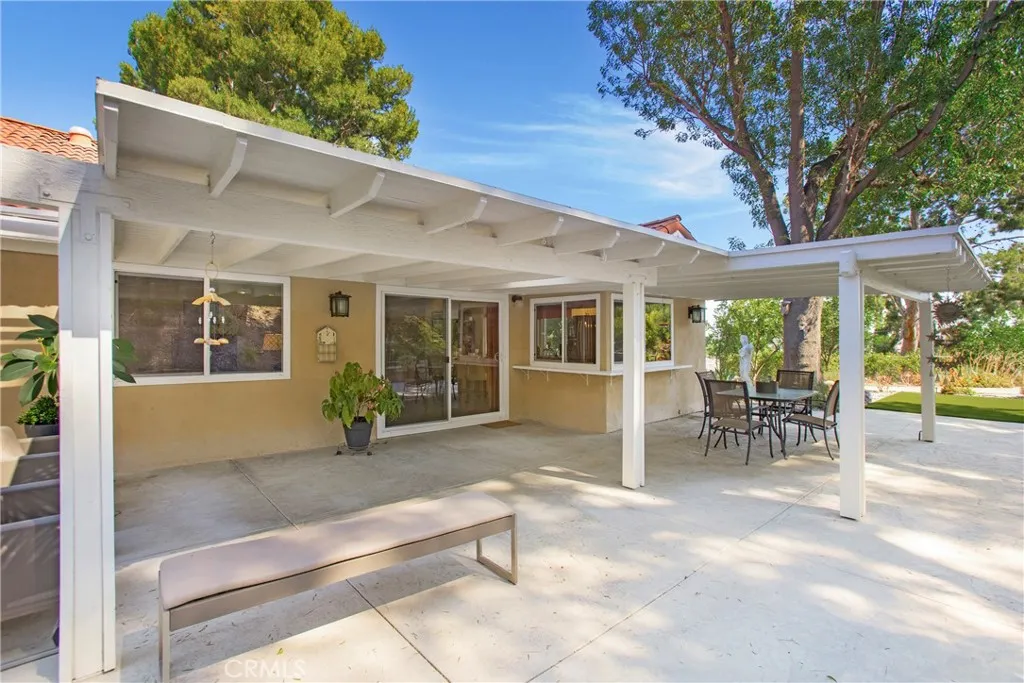 Orange, California 92867, United States, 3 Bedrooms Bedrooms, ,2 BathroomsBathrooms,Residential,Active,174138