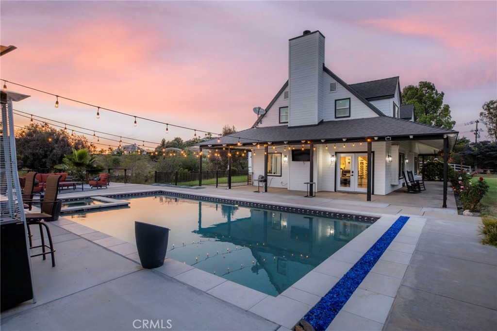 42525 Calle Capistrano