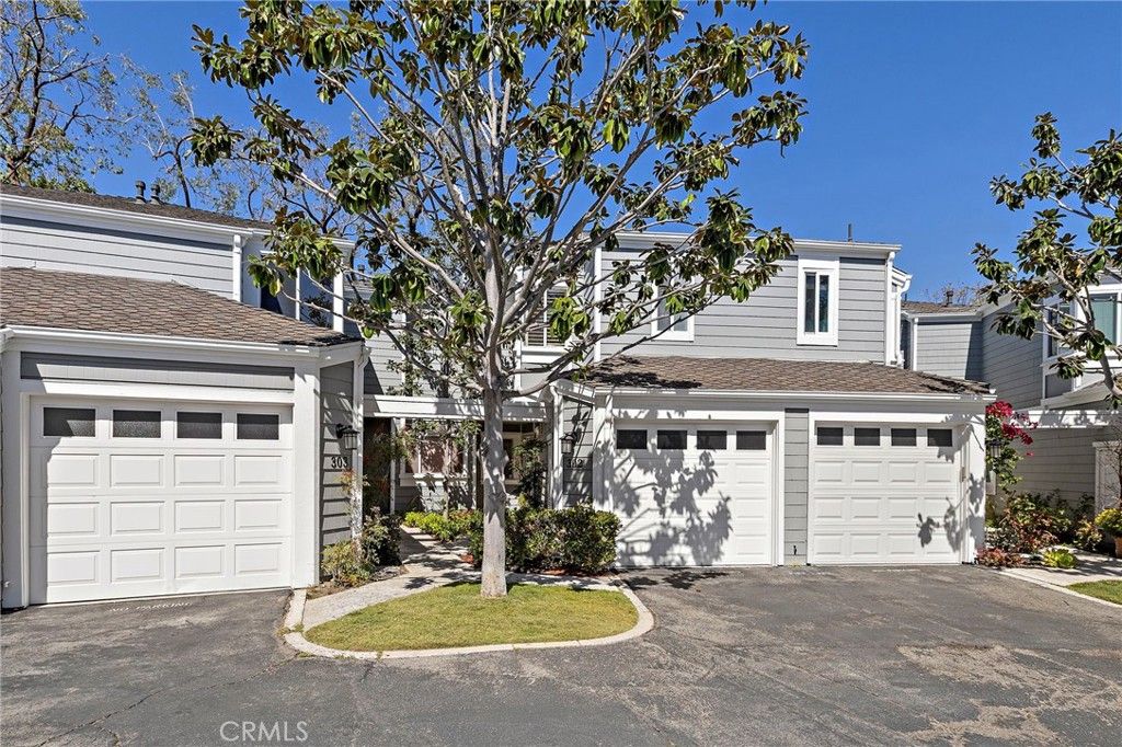 Photo of 302 San Nicholas Court, Laguna Beach, CA 92651 (MLS # OC26055876)