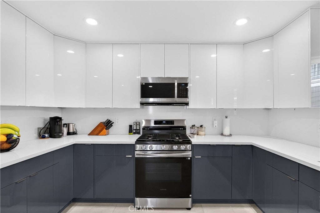 Properties 4 1344 5th 16