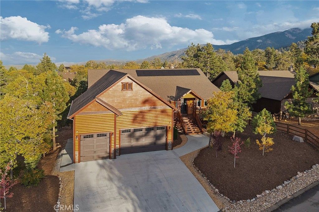 Photo of 1658 Tuolumne Road, Big Bear City, CA 92314 (MLS # JT26066766)