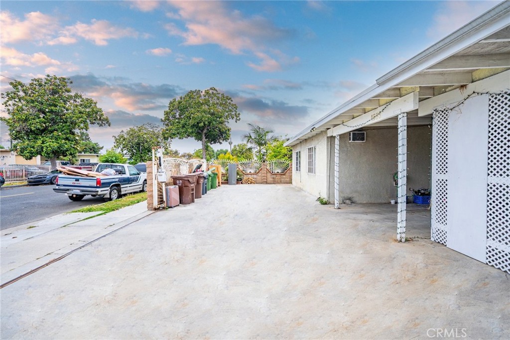 1225 E Bankers Drive