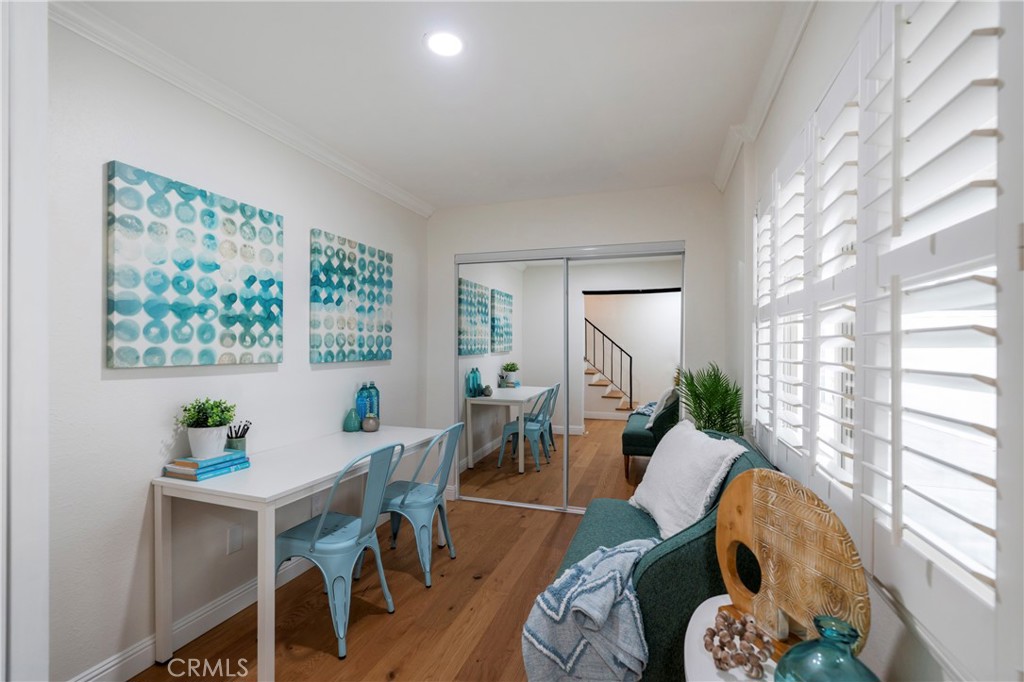 2308 Curtis 4