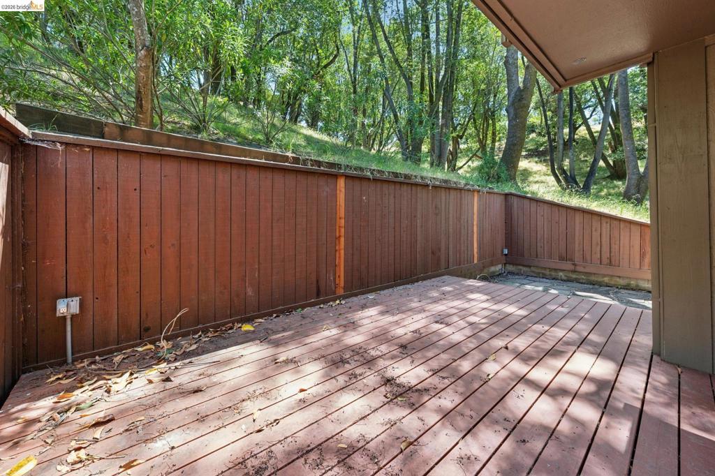 261 Redhawk Rd
