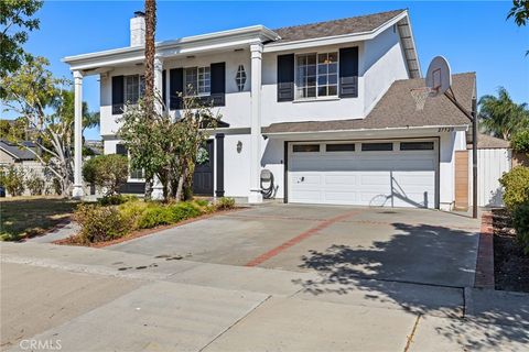 Photo of 27520 Glasser Avenue, Canyon Country, CA 91351 (MLS # SR25215825) Photo of 27520 Glasser Avenue, Canyon Country, CA 91351 (MLS # SR25215825)