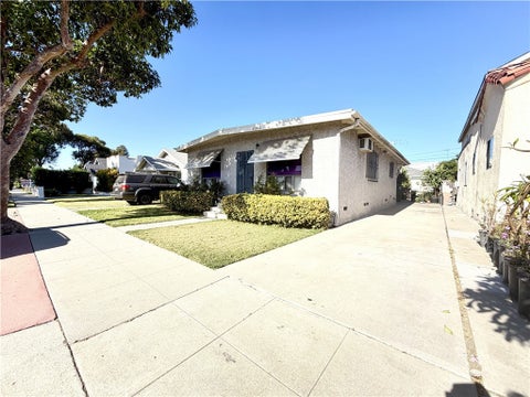 Photo of 5940 Gundry Avenue, Long Beach, CA 90805 (MLS # PW26164140)