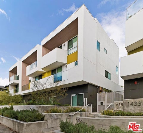 Tiny photo for 1433 14th Street #15, Santa Monica, CA 90404 (MLS # 26988381)