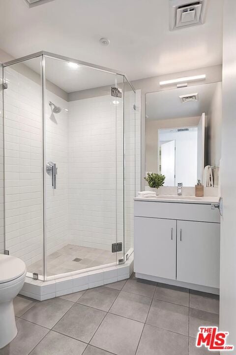 Tiny photo for 1433 14th Street #15, Santa Monica, CA 90404 (MLS # 26988381)