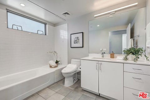 Tiny photo for 1433 14th Street #15, Santa Monica, CA 90404 (MLS # 26988381)