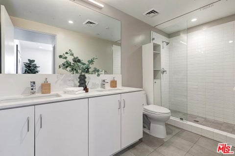 Tiny photo for 1433 14th Street #15, Santa Monica, CA 90404 (MLS # 26988381)