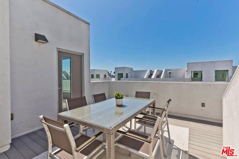 Tiny photo for 1433 14th Street #15, Santa Monica, CA 90404 (MLS # 26988381)