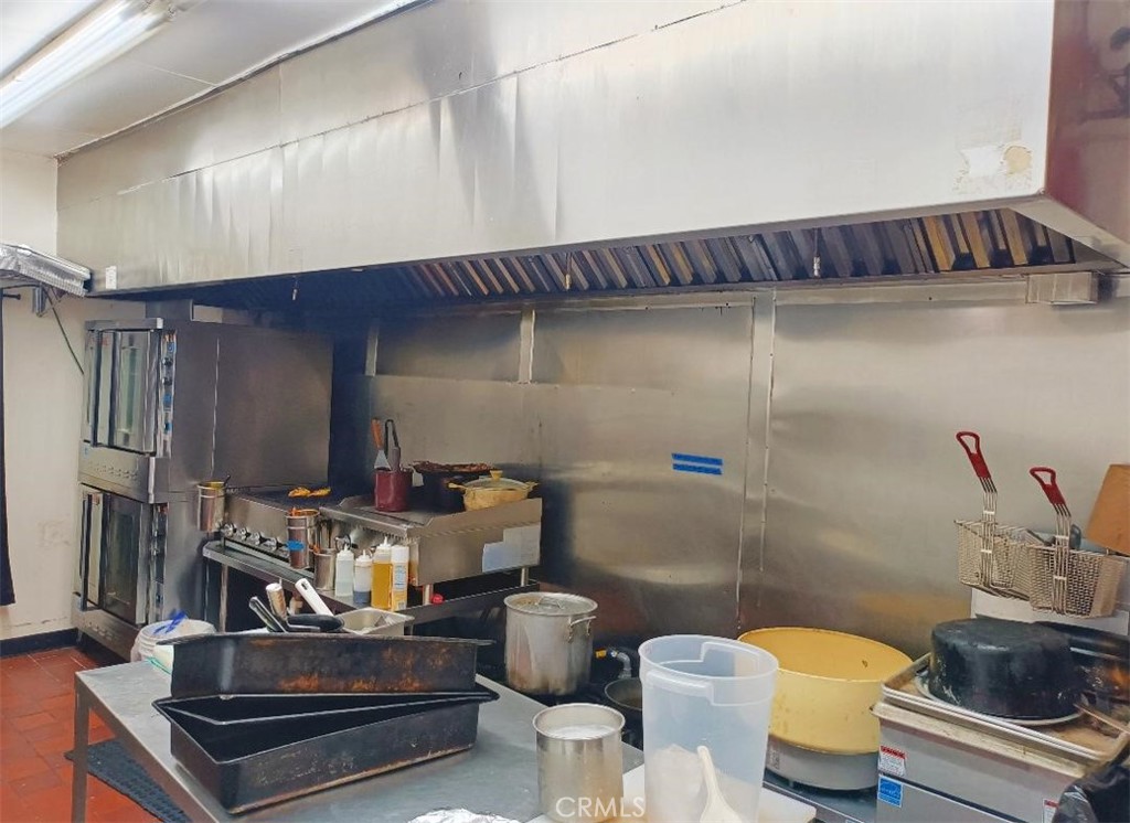 1150 N Harbor Boulevard 160