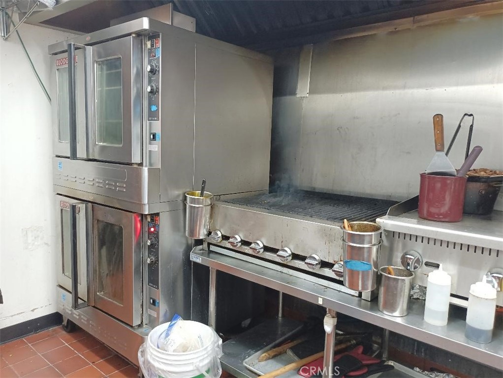 1150 N Harbor Boulevard 160