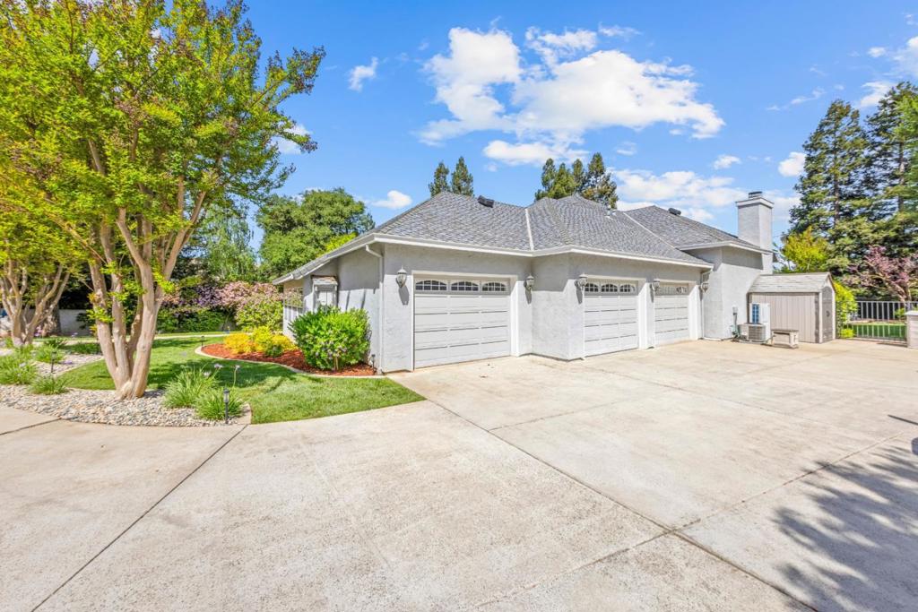 18216 Sparhawk Way