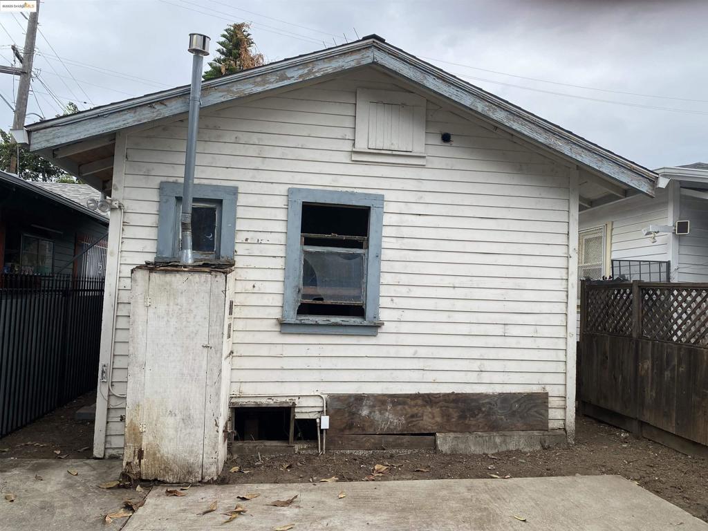 UPPER LAUREL - Residential