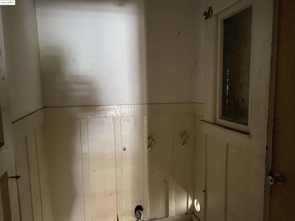 UPPER LAUREL - Residential