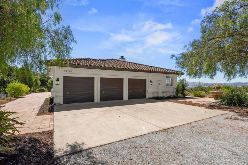 17101 Kruse Ranch Lane