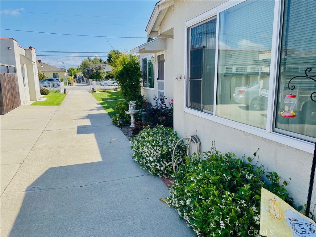 4209 W 139th