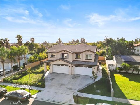 Photo of 572 N Teakwood Ave, Rialto, CA 92376 (MLS # CV25227099)