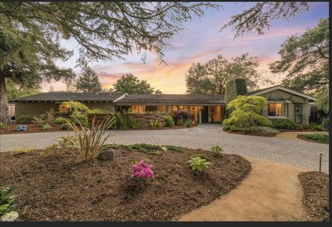 690 Torwood Lane Los Altos CA 94022