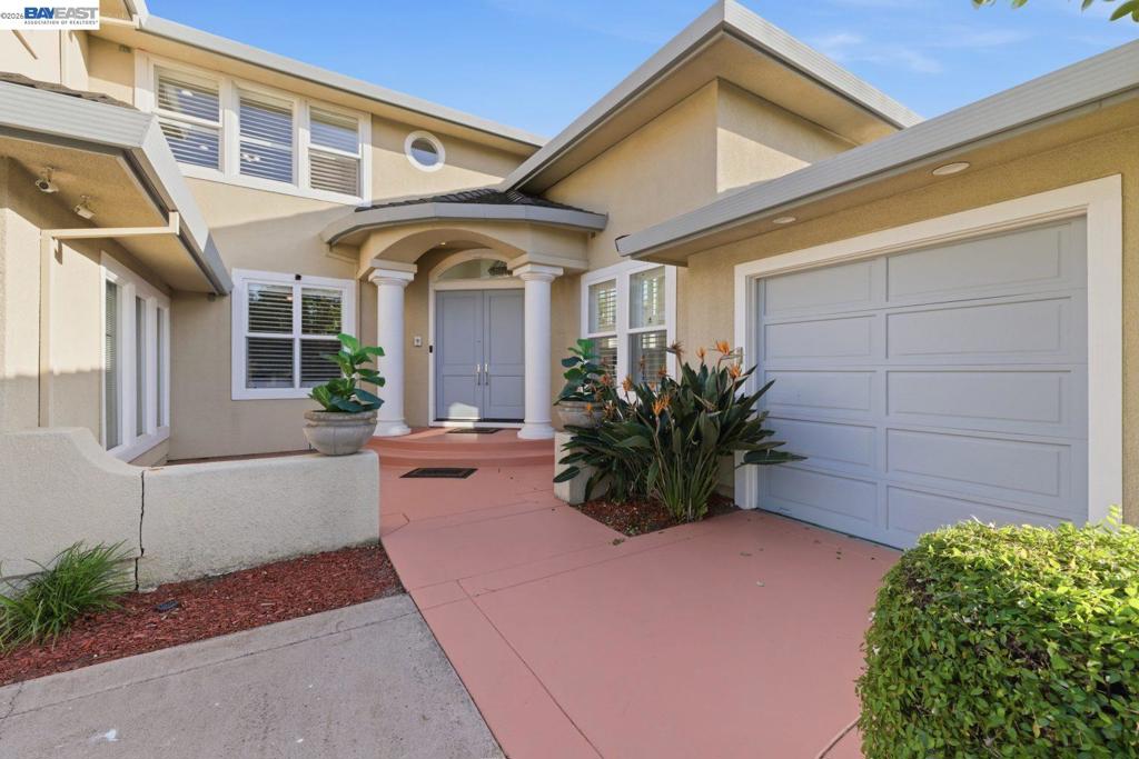 48564 Avalon Heights Ter