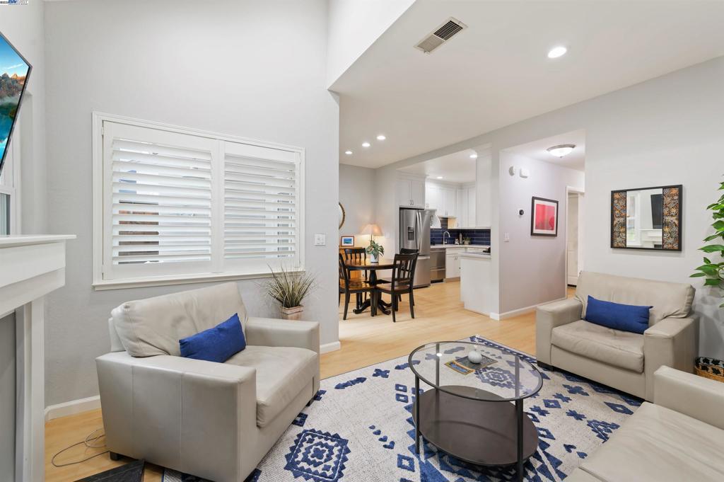 BIRCH CREEK - Residential