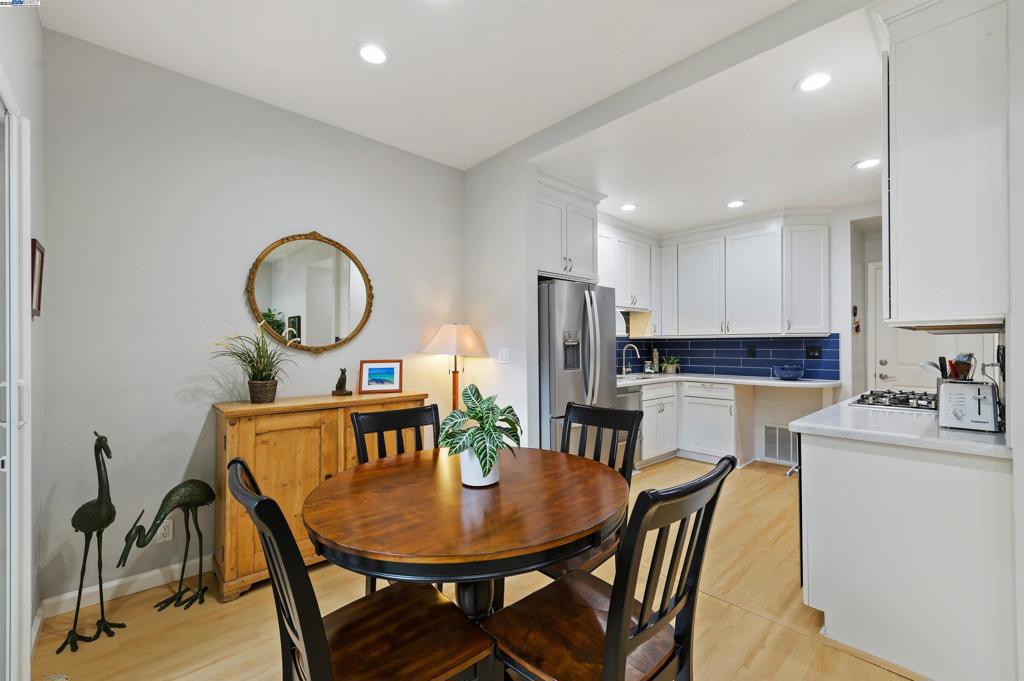 BIRCH CREEK - Residential