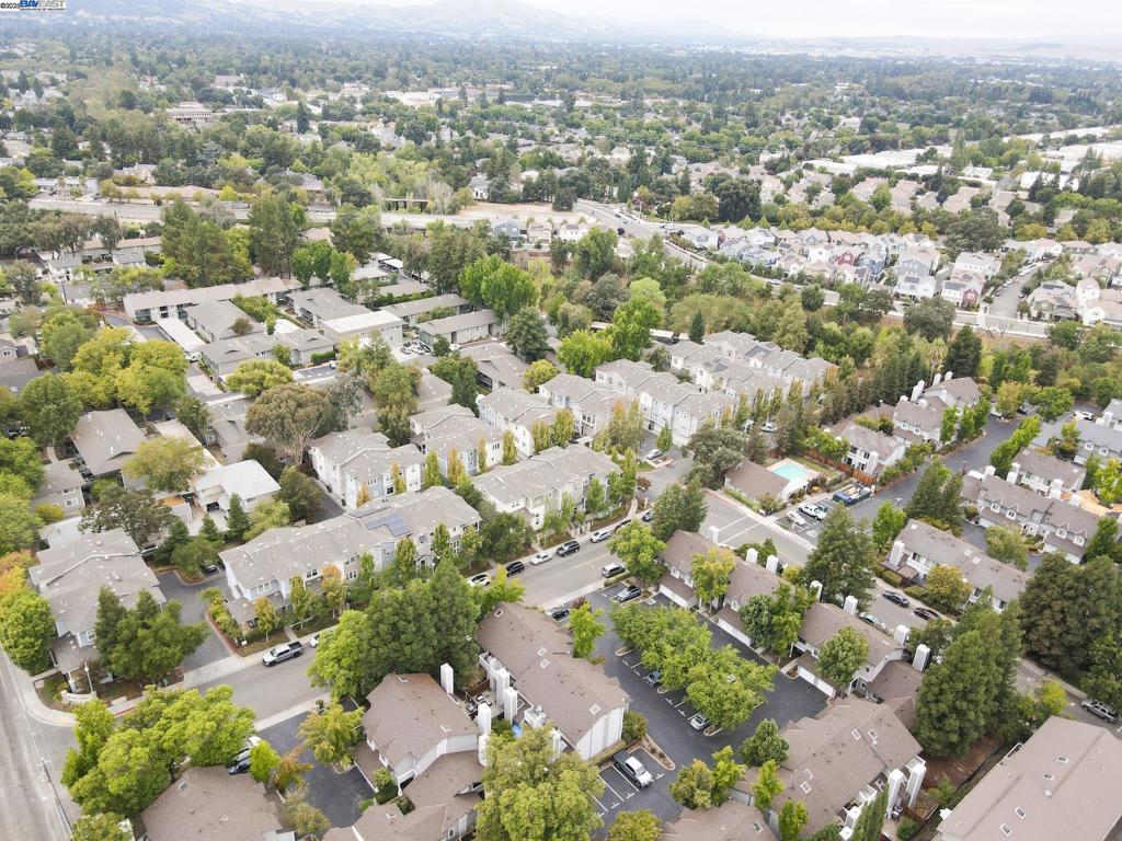BIRCH CREEK - Residential