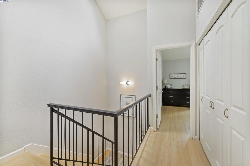 BIRCH CREEK - Residential