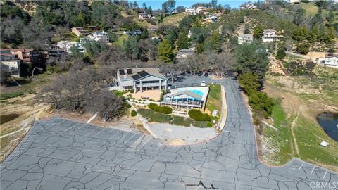 Tiny photo for 2627 Captains Walk Walk, Bradley, CA 93426 (MLS # NS26009819)