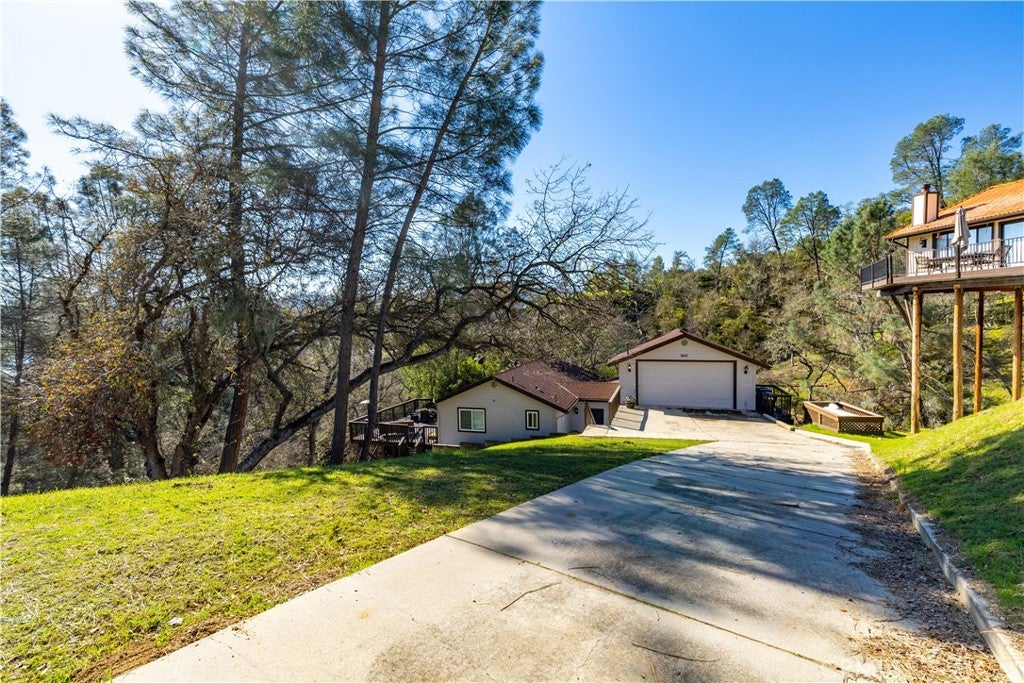 2627 Captains Walk