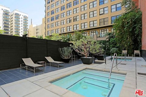 Tiny photo for 460 S Spring Street #201, Los Angeles, CA 90013 (MLS # 26660667)