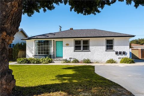 4851 Faculty Avenue Long Beach CA 90808