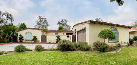 2932 Copa De Oro Drive Los Alamitos CA 90720