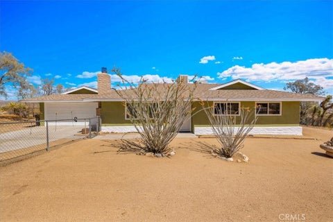 Photo of 60796 Natoma TRL, Joshua Tree, CA 92252 (MLS # JT26191315)