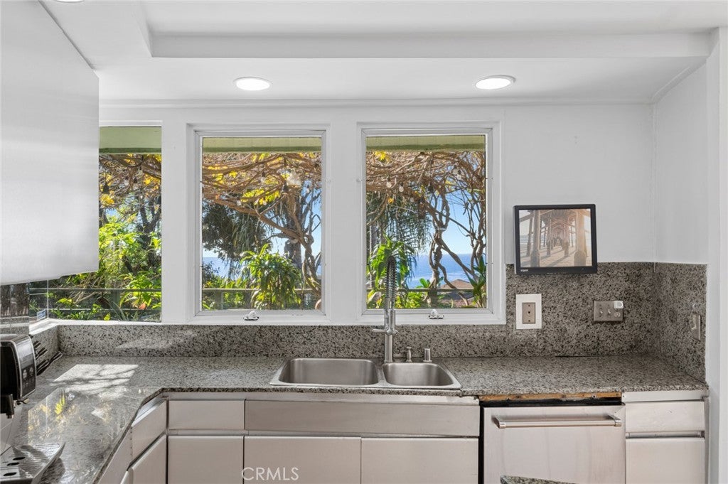 660 Virginia Park, Laguna Beach CA 92651 - Photo 18