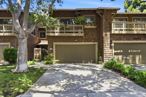 Photo of 1323 Ocaso Camino, Fremont, CA 94539 (MLS # ML82050703)
