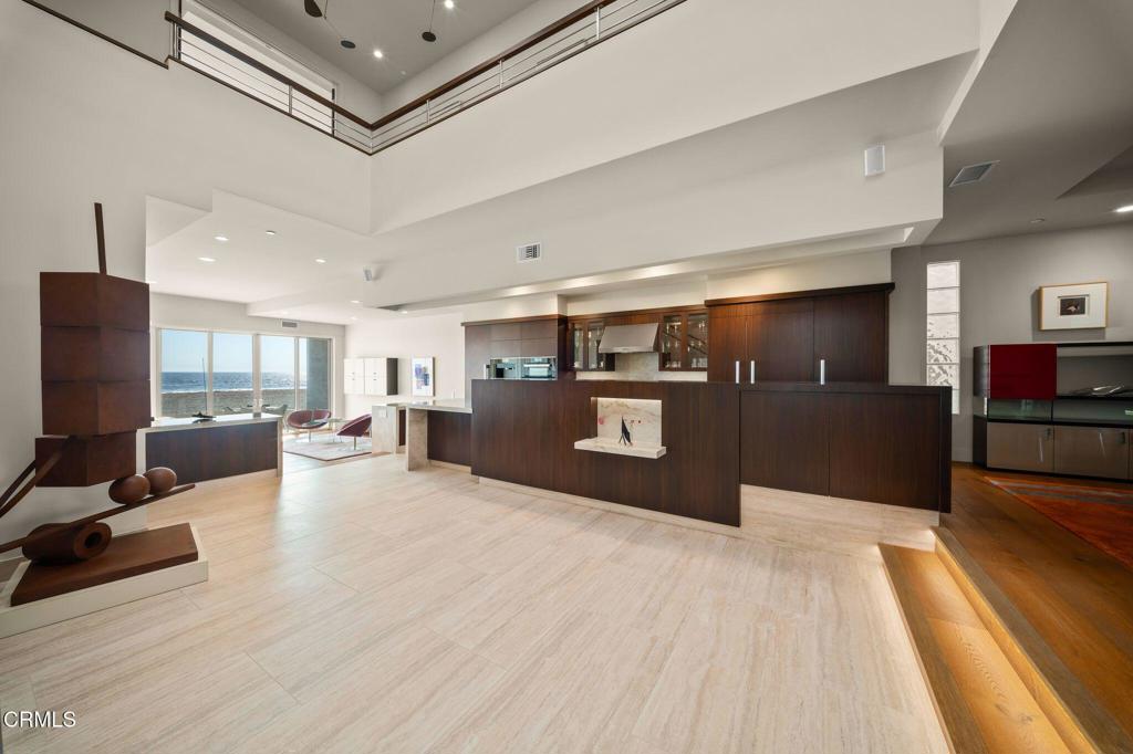 827 Mandalay Beach Rd, Oxnard, CA, 93035, USA, 3 Bedrooms Bedrooms, ,4 BathroomsBathrooms,Residential,Active,827 Mandalay Beach Rd,V1-37091