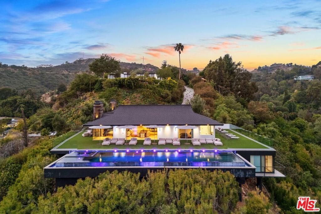 2402 Carman Crest Drive, Los Angeles CA 90068