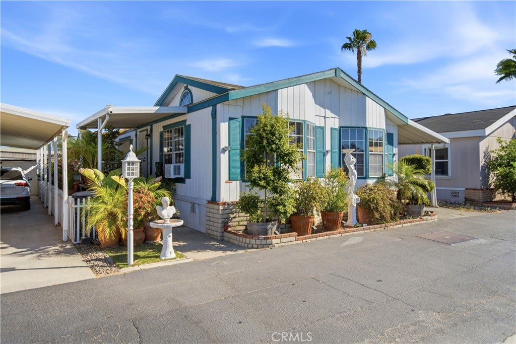 1925 E La Veta Avenue 49
