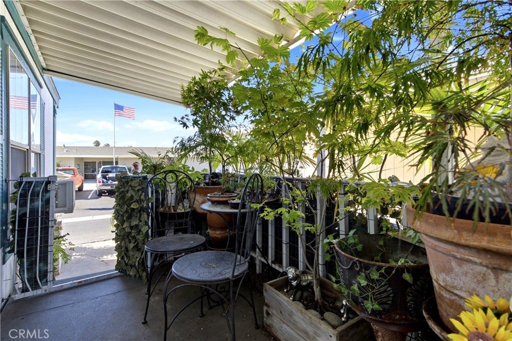 1925 E La Veta Avenue 49