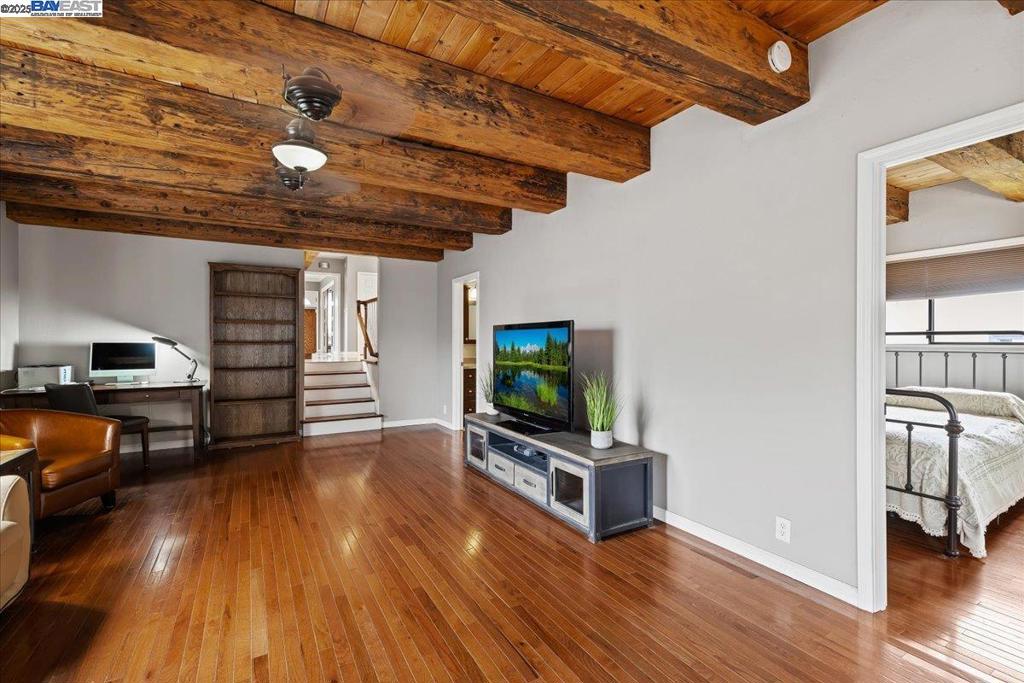 BAYWOOD - Residential