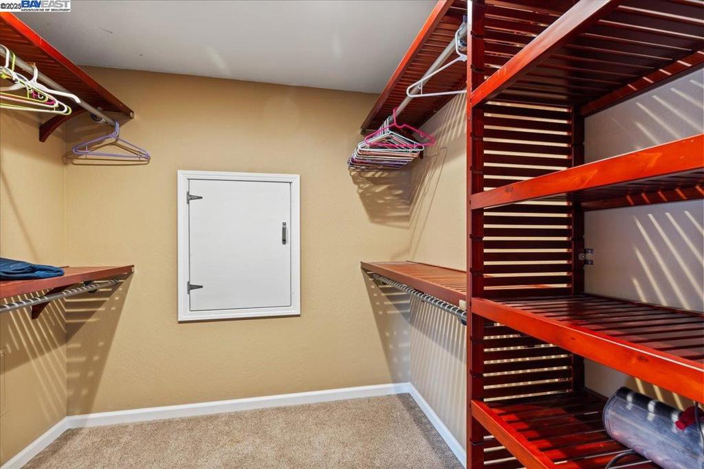 BAYWOOD - Residential