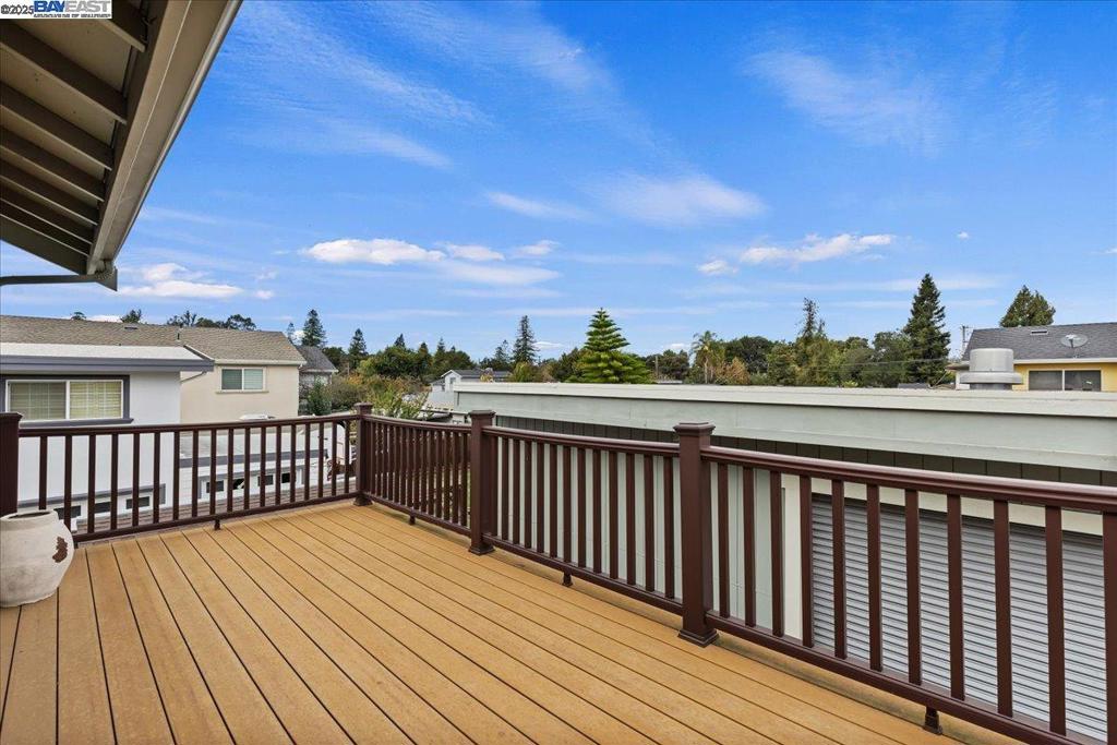 BAYWOOD - Residential