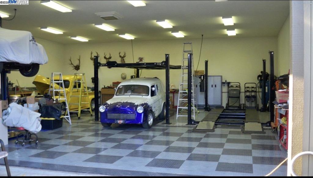 BAYWOOD - Residential