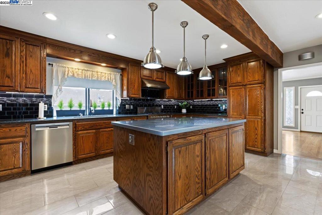 BAYWOOD - Residential