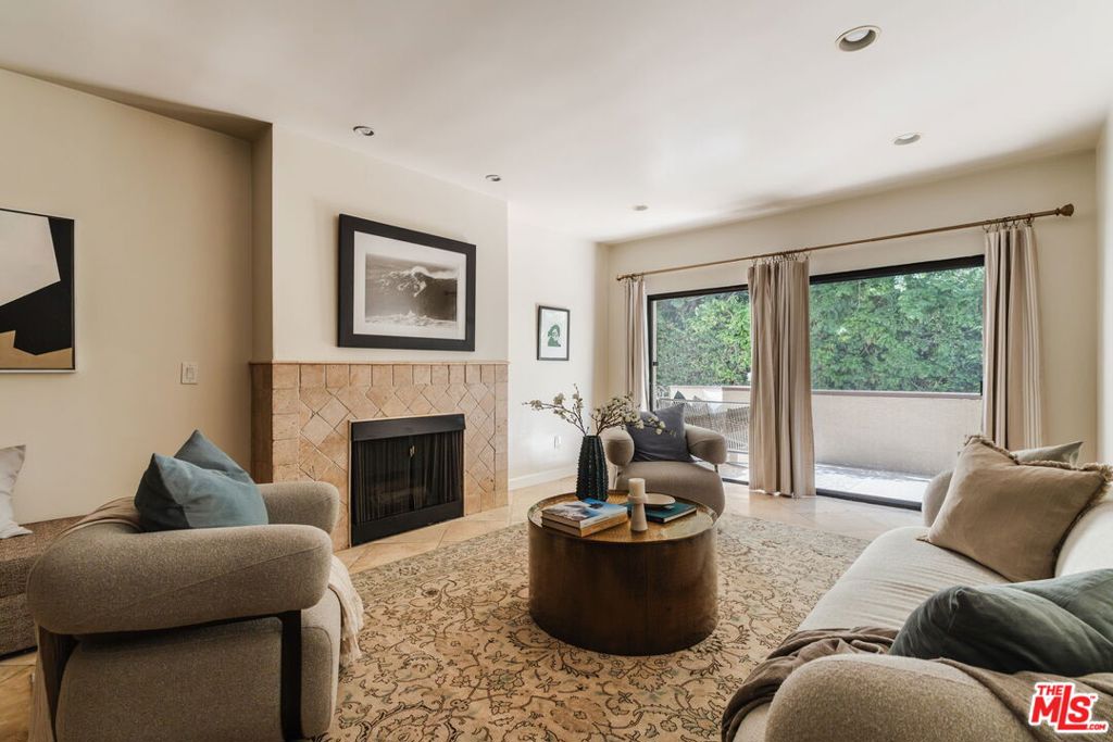 Photo of 2332 Fox Hills Drive #103, Los Angeles, CA 90064 (MLS # 26102403)