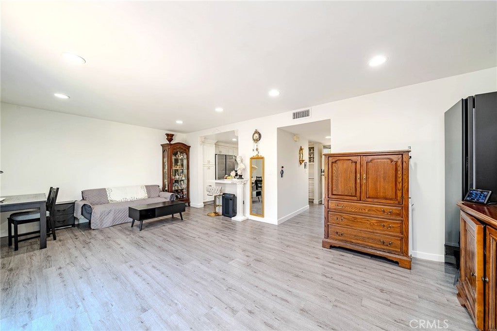 5539 Cajon