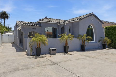Photo of 3418 W 75th Street, Los Angeles, CA 90043 (MLS # SB26126096)