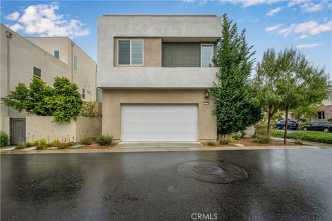 Photo of 229 Chorus, Irvine, CA 92618 (MLS # OC26059211)